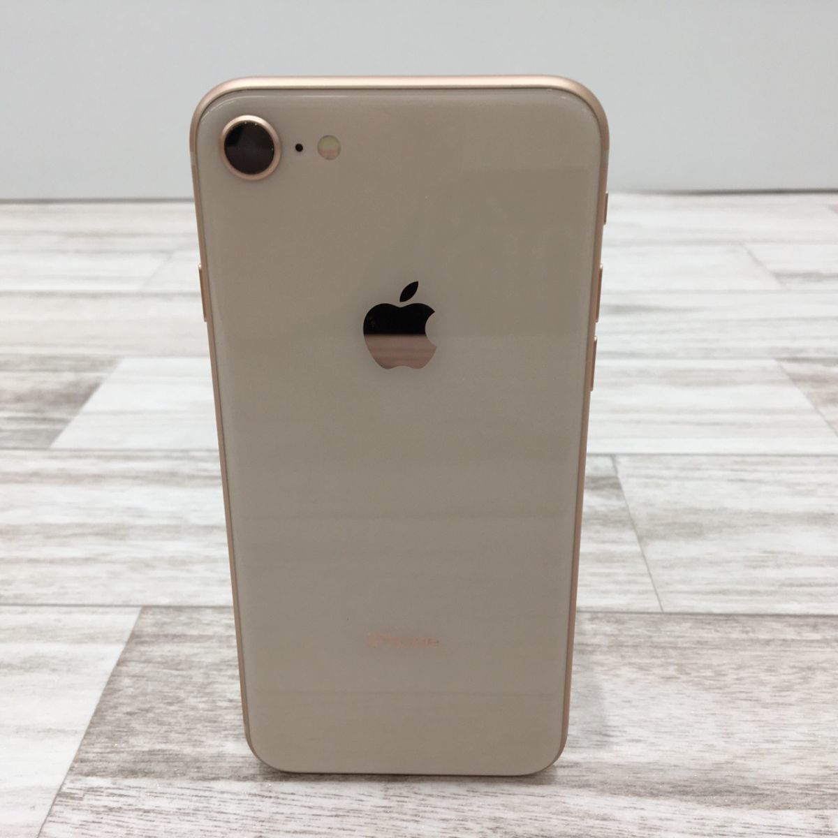 64GB Apple iPhone apple SpaceGray新品／au SIMロック 送料198円 au Apple iPhone8 64GB ゴールド A1906 MQ7A2J/A[L3556]
