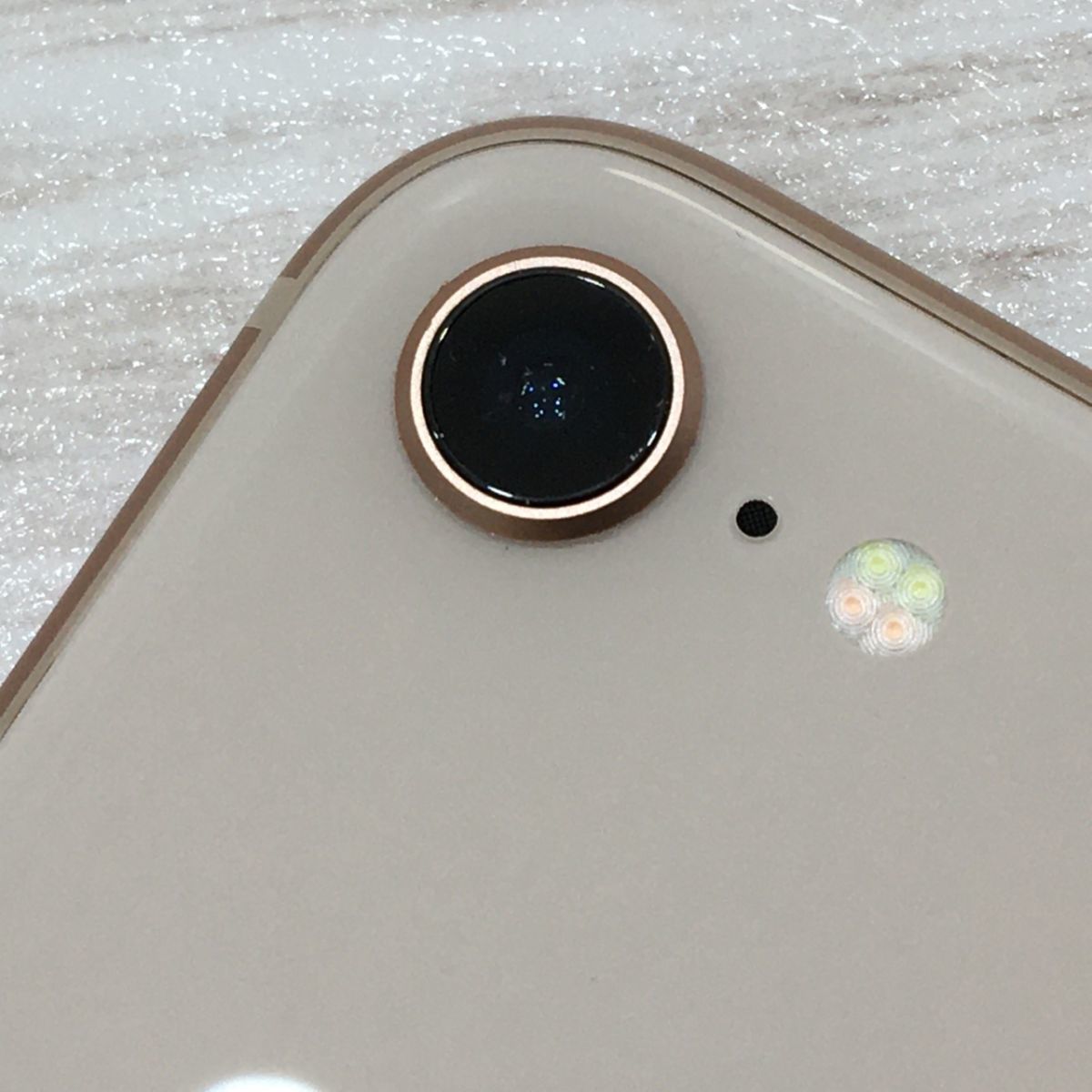 64GB Apple iPhone apple SpaceGray新品／au SIMロック 送料198円 au Apple iPhone8 64GB ゴールド A1906 MQ7A2J/A[L3556]