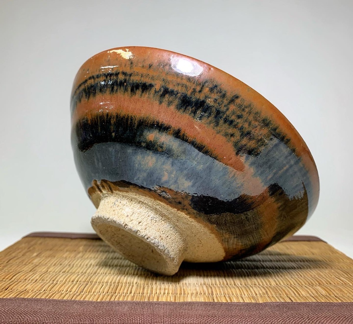 京都【 人間国宝 】 田村耕一 作 鉄釉 平茶碗 共箱 検) 茶道具