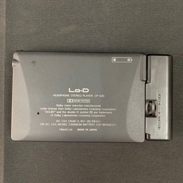 EDc296Y6 Lo-D PeeWee CP-S20 ポータブルカセットプレーヤー 日立