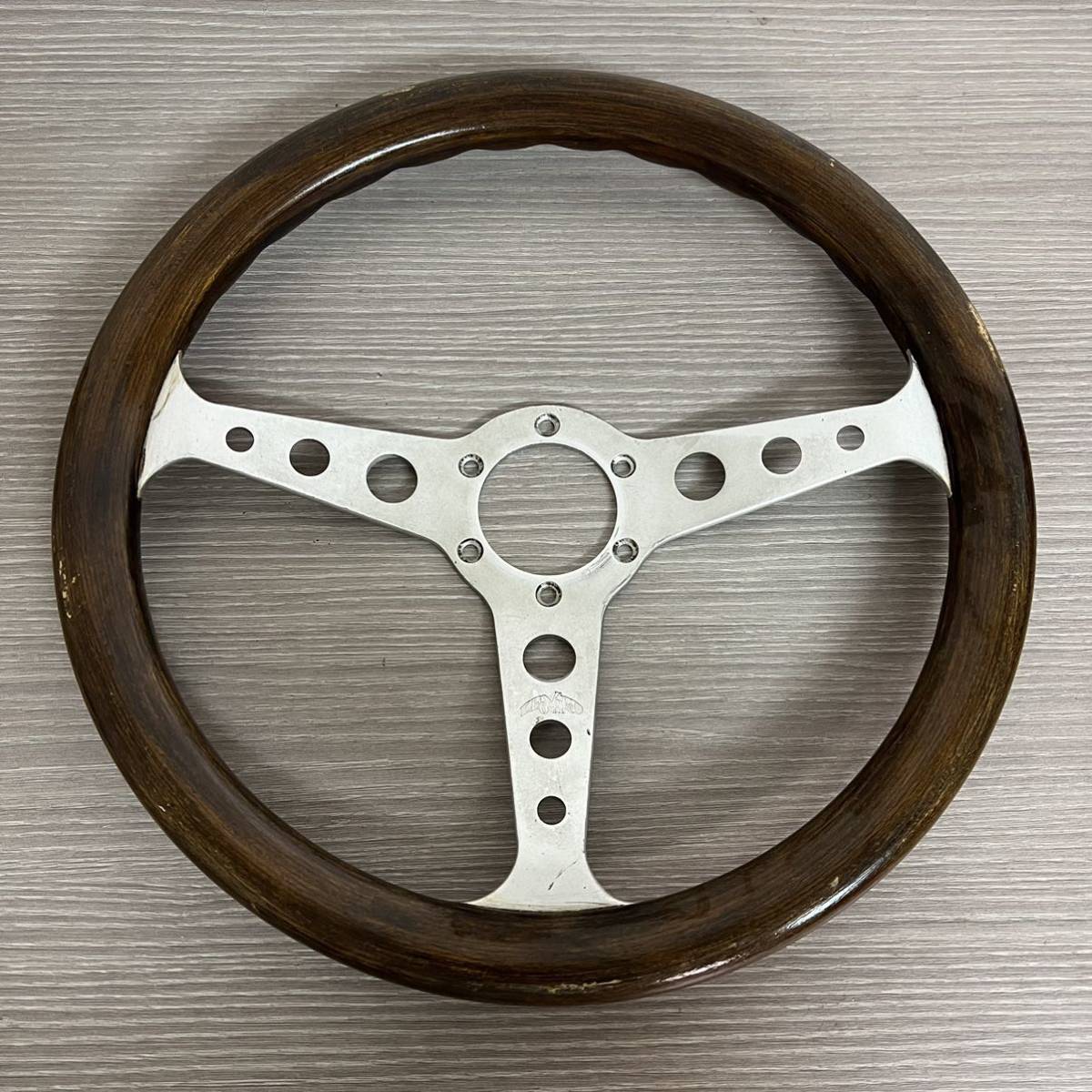 豊富な，定番 管2718 LEONARD レオナルド ステアリング ハンドル ホイール 直径 約36cm(その他)｜売買されたオークション情報、yahooの商品情報をアーカイブ公開 - オークファン その他