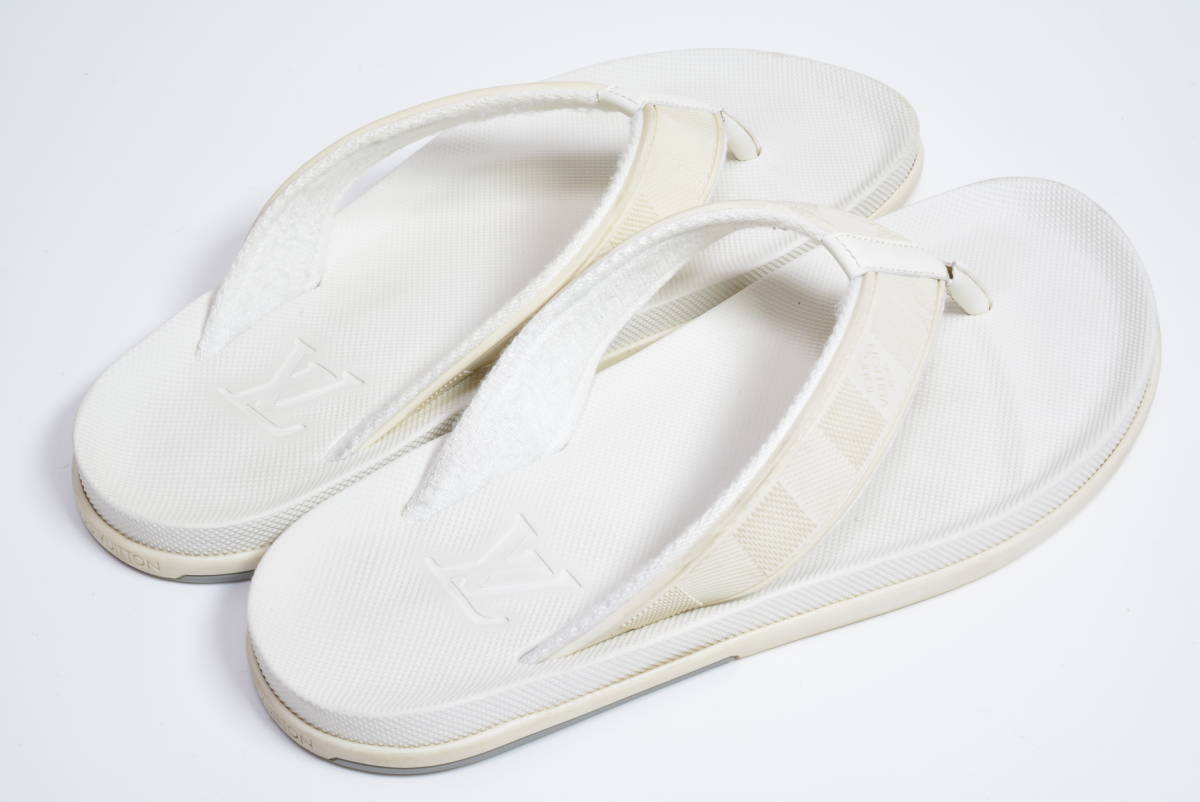 美品✨️ ヴィトン ダミエ ホワイト メンズ サンダル 26cm相当 美品 ルイヴィトン ダミエ ビーチサンダル マリン ウォーターフロント
