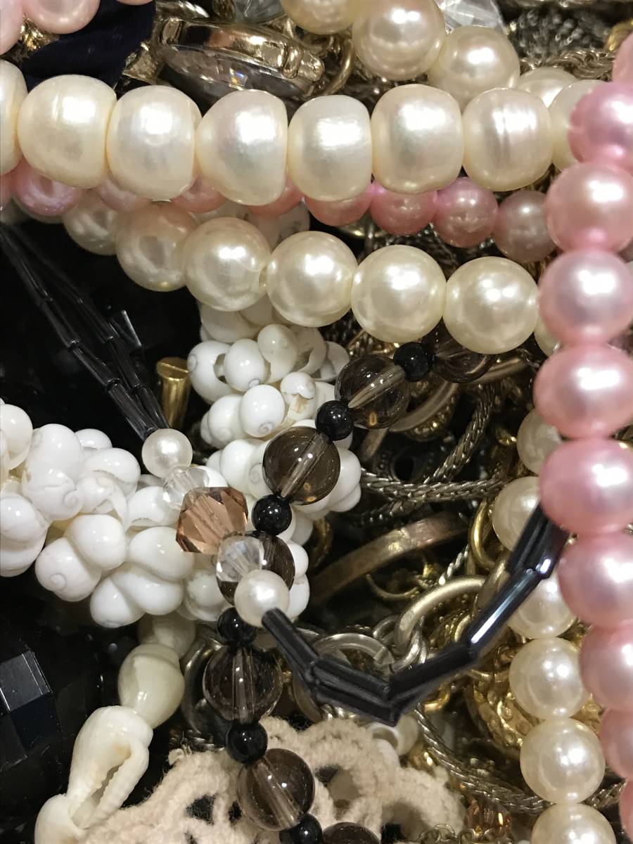 ジャンク アクセサリー まとめ売り アクセサリー大量まとめ売り