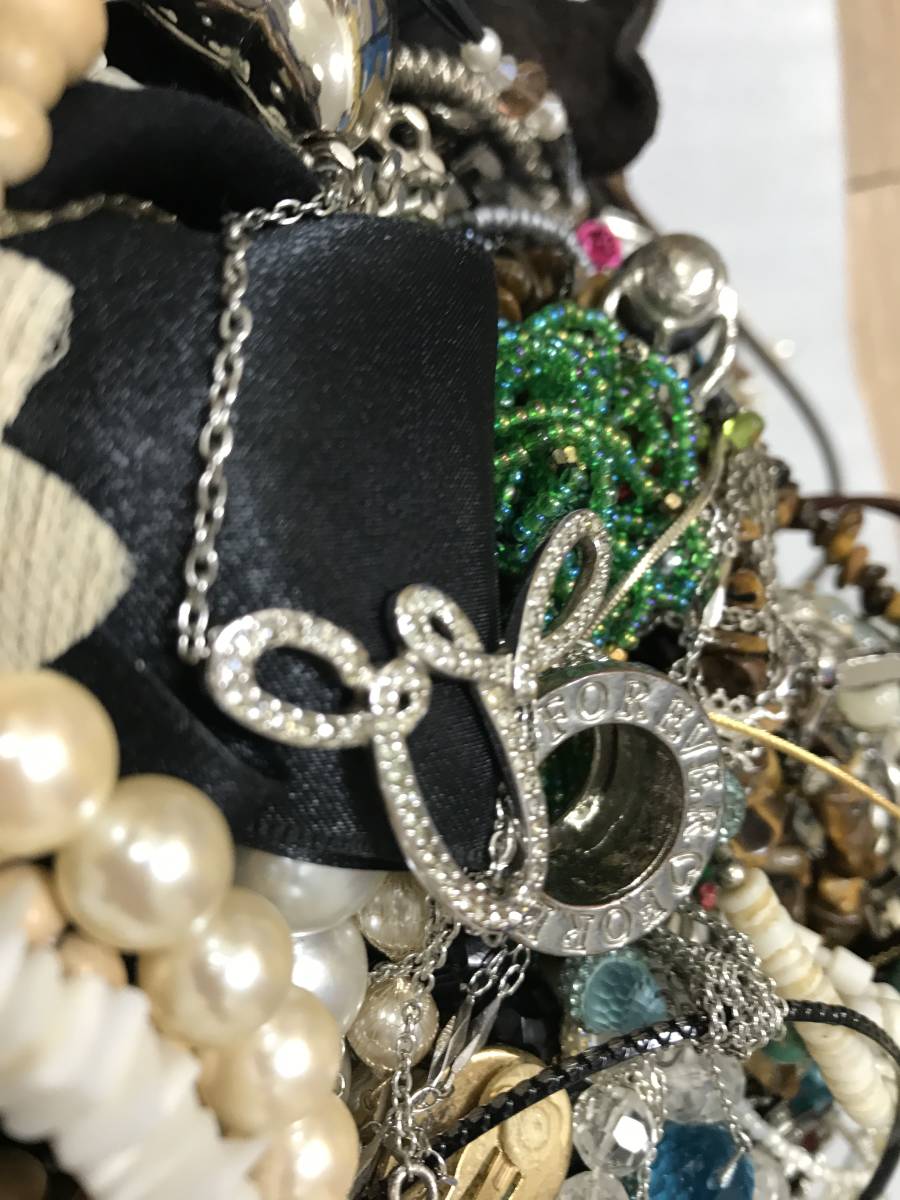 ジャンク アクセサリー まとめ売り アクセサリー大量まとめ売り