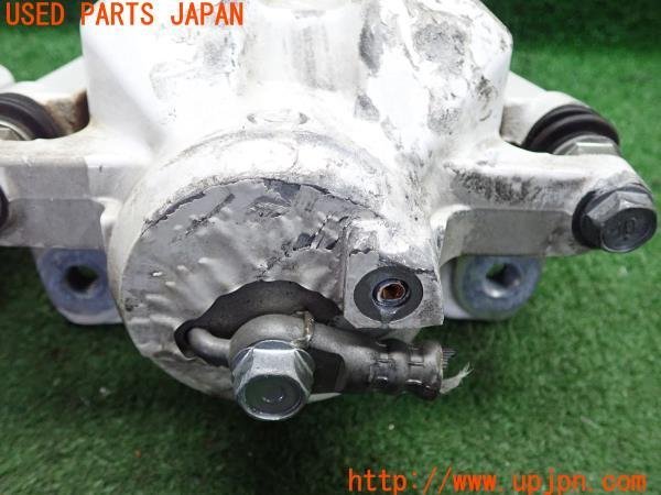GR SPORT プリウスPHV ZVW52 | ZVW52プリウスPHV 商品 フロントアンダースポイラー01 専用 Ｓ 車検ごとに乗り換える派だったオーナーがプリウスPHV GRスポーツに乗り SPORTがガレスコに登場！ S トヨタ ＺＶＷ５２