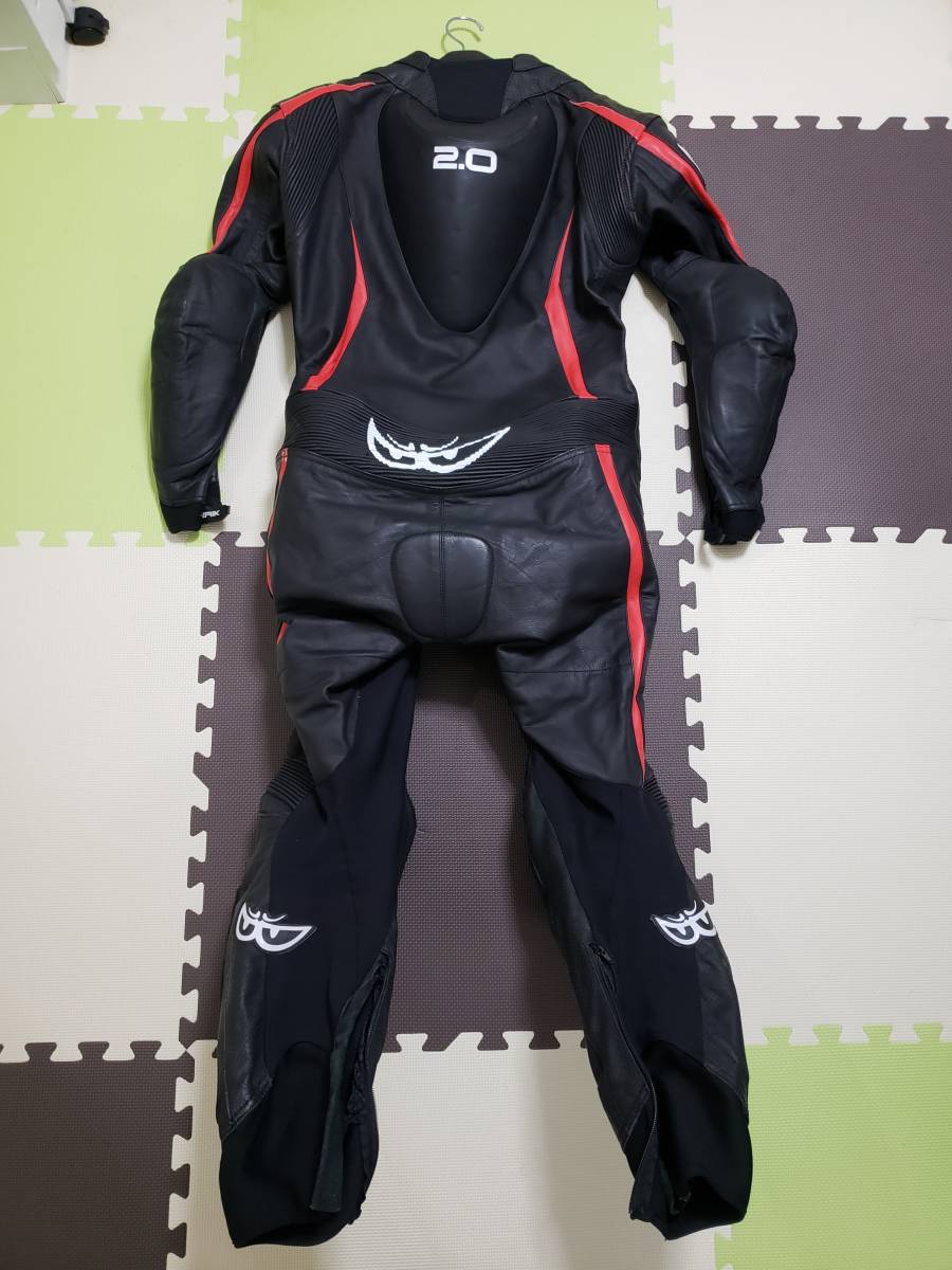 品 Berik ベリック Mfj公認 革ツナギ レーシングスーツ Black Red Eu54 Xlサイズ Xlサイズ以上 売買されたオークション情報 Yahooの商品情報をアーカイブ公開 オークファン Aucfan Com
