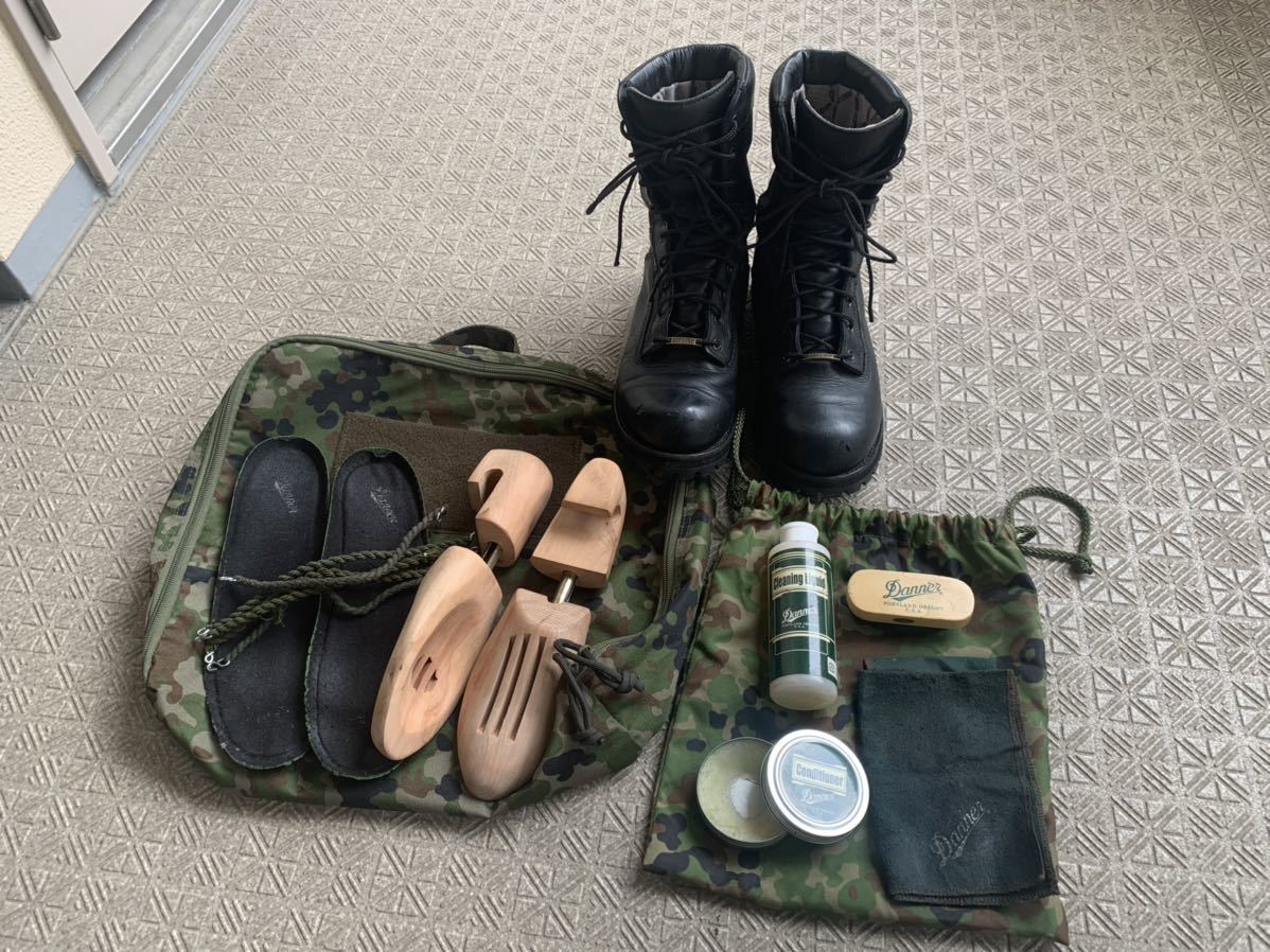 Danner 4000SDF 自衛隊半長靴 GORE-TEX ブーツバッグ お手入れ用品など Danner 4000SDF 自衛隊半長靴 GORE-TEX ブーツバッグ お手入れ用品など