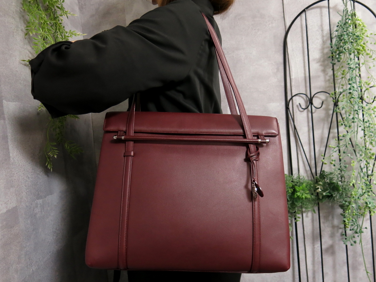 ○超美品○Cartier カルティエ○カボション○カーフ レザー 本革