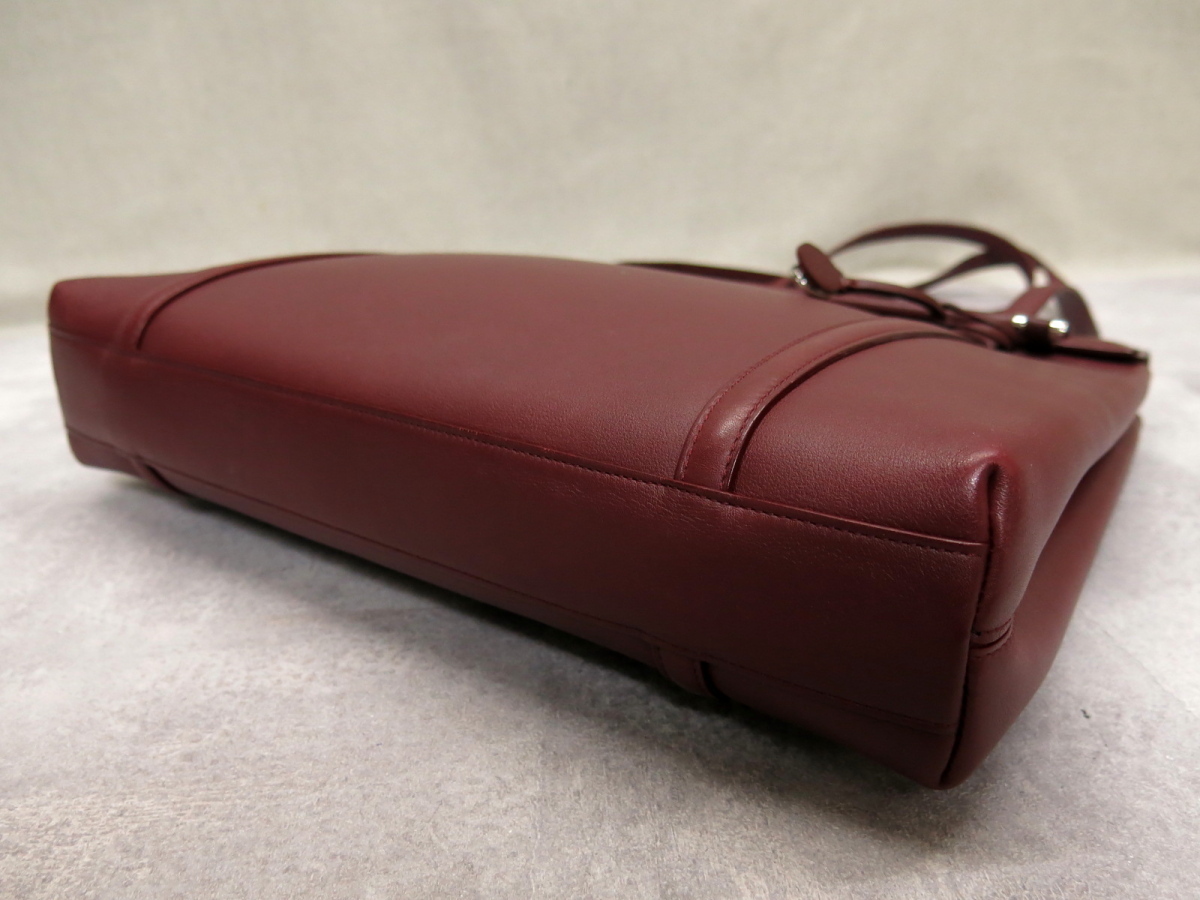 ○超美品○Cartier カルティエ○カボション○カーフ レザー 本革