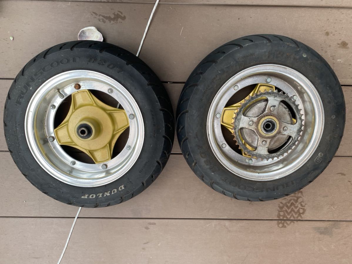 ダックス、シャリー4本ハブ用 3.5jリム、タイヤ付き ダックス シャリー