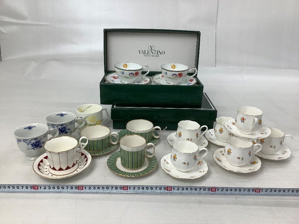 【お得，爆買い】 ナルミ カップ&ソーサー まとめ ACBF 品(ナルミ)｜売買されたオークション情報、yahooの商品情報をアーカイブ公開 - オークファン ナルミ