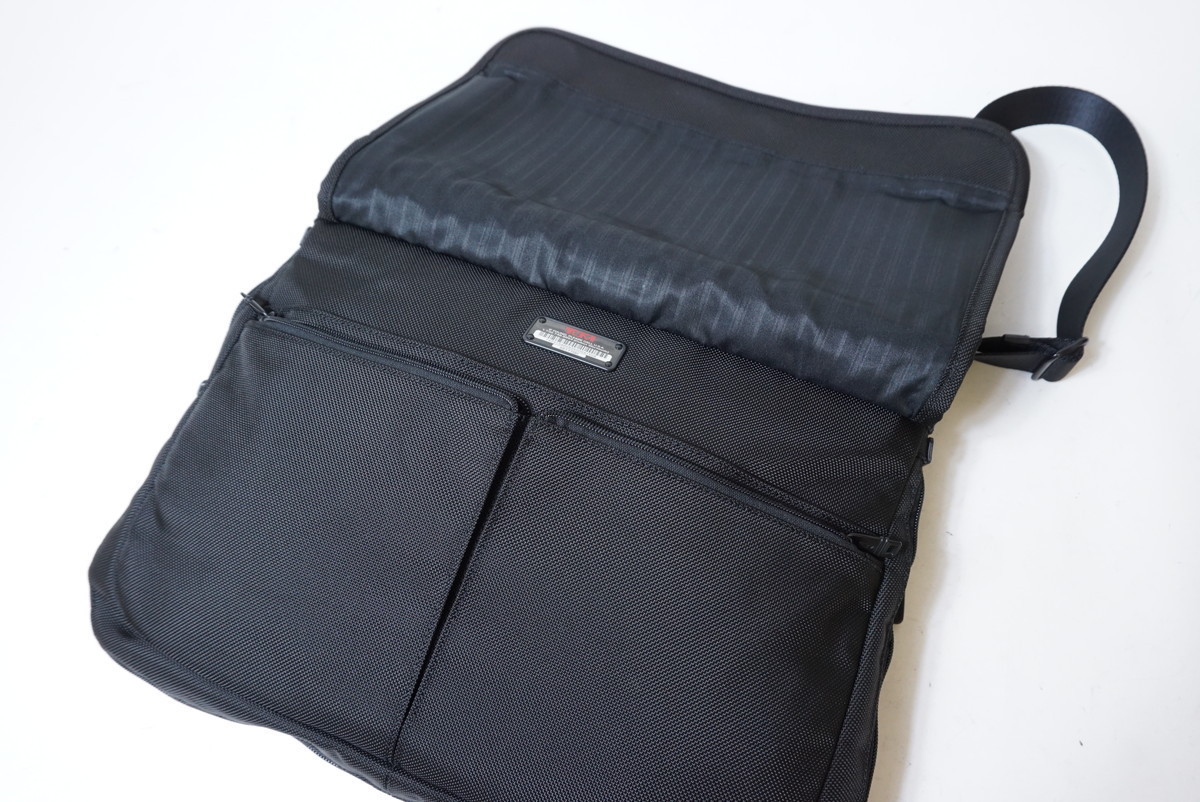 極美品 TUMI トゥミ アルファスリムメッセンジャー ショルダーバッグ