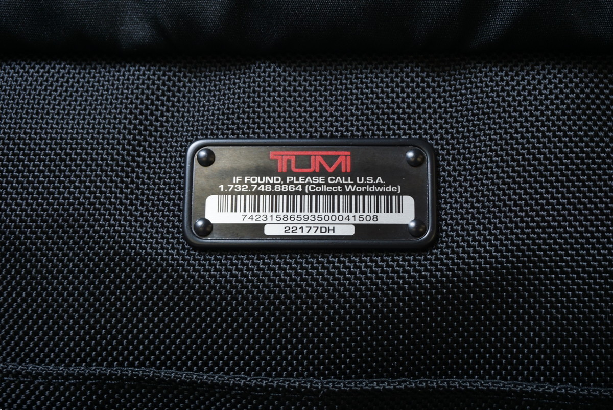 極美品 TUMI トゥミ アルファスリムメッセンジャー ショルダーバッグ