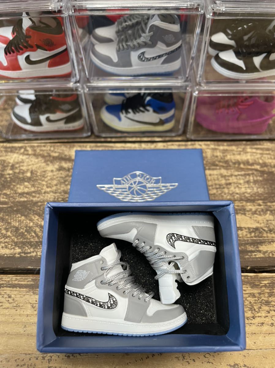 魔人ブウ×NIKEスニーカーミニチュアフィギュア DIOR(ドラゴンボール 