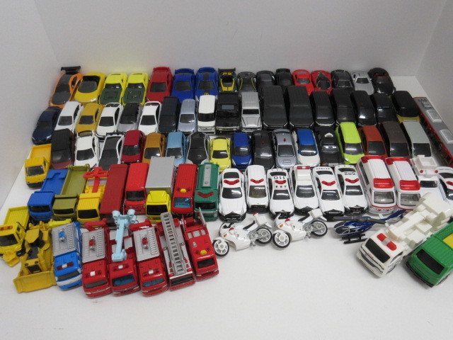 玩具祭 トミカ ミニカー おまとめ84台 Tomy Tomica いろいろな種類おまとめセット 乗用車 働く車 緊急車両 その他 売買されたオークション情報 Yahooの商品情報をアーカイブ公開 オークファン Aucfan Com