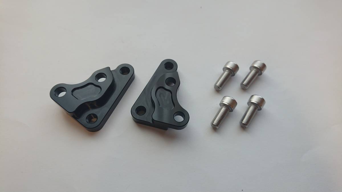 本物保証，高品質 【メーカー不明】キャリパーサポート/brembo/40用
