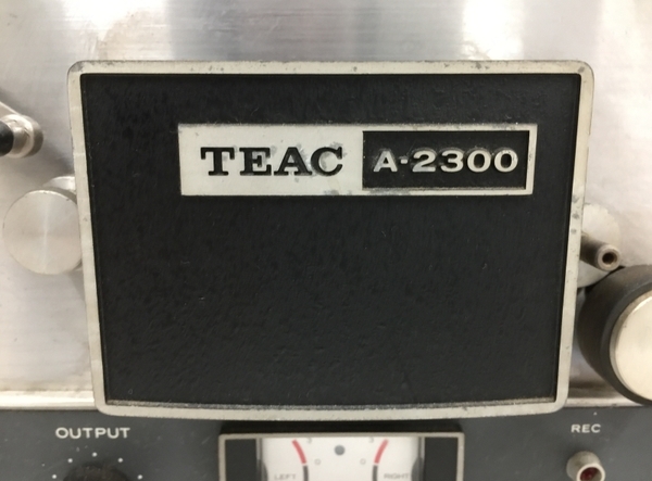 TEAC A-2300 オープンリールデッキ ティアック 音響 ジャンク O6415352