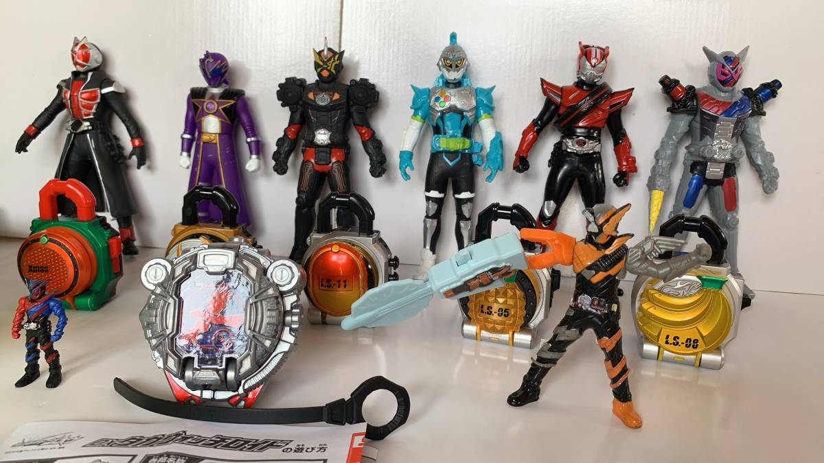 まとめ売り25点 仮面ライダー ソフビ 人形 仮面ライダー エグゼイド DX 