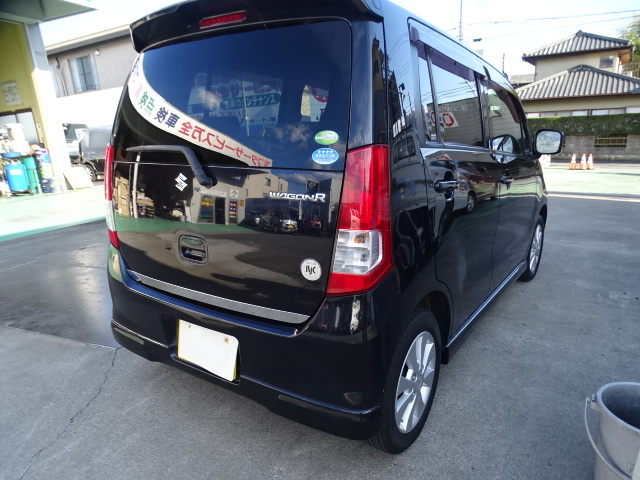 格安 スズキ ワゴンr スティングレー Mh23s 純正バックドア下側 リアゲートメッキモール 流用 貼り付けドレスアップ リア 売買されたオークション情報 Yahooの商品情報をアーカイブ公開 オークファン Aucfan Com