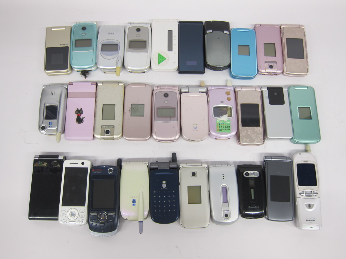 1円～おたからや◇Z0424-25 ガラケー 計30台 au/docomo/SoftBank 他