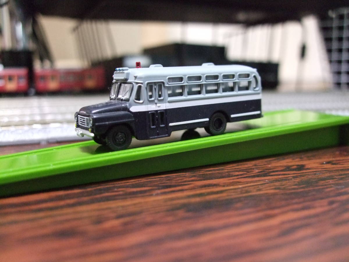 バスコレ3 ボンネットバス 警察護送車 バス 売買されたオークション情報 Yahooの商品情報をアーカイブ公開 オークファン Aucfan Com