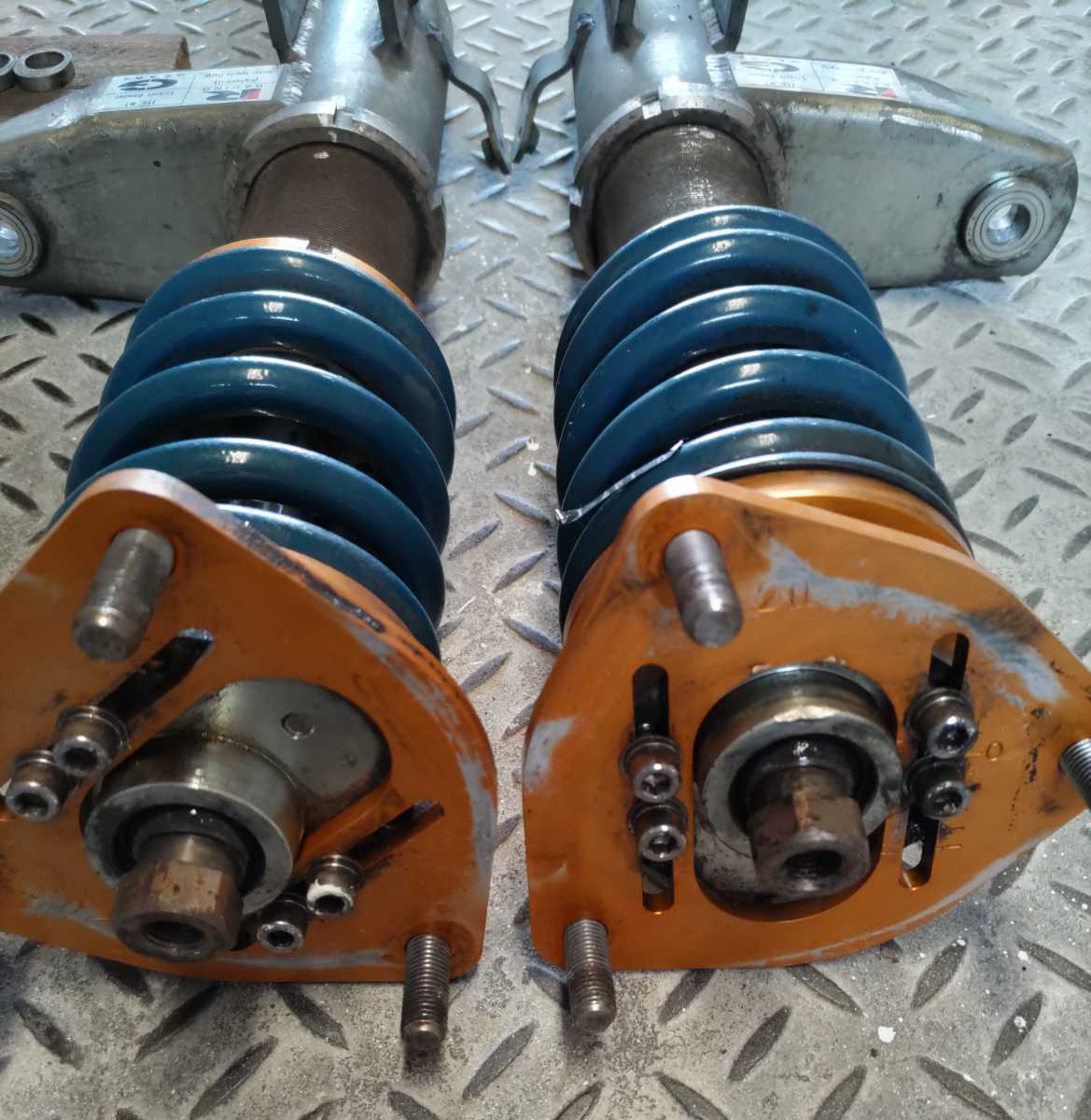 Dc5 インテグラタイプr 後期 レーシングギア フルタップ車高調 全長式 サスペンションキット 一式 売買されたオークション情報 Yahooの商品情報をアーカイブ公開 オークファン Aucfan Com