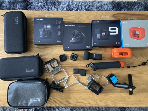 ☆GoPro (ゴープロ) HERO9 Black 限定バンドル版 CHDRB-901-XX (US輸入