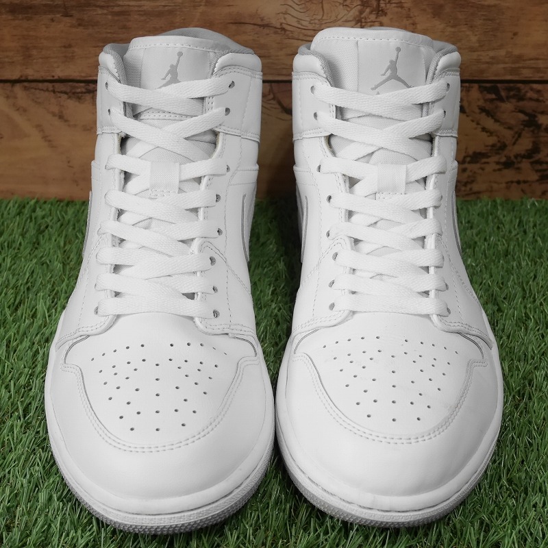 NIKE AIR JORDAN 1 MID ナイキ エアジョーダンワン ミッド ホワイト/ウルフグレー 554724-112 27.5cm 0 MID JORDAN Nike『AIR 1(エアジョーダンワン)』の人気カラー10選 Blue