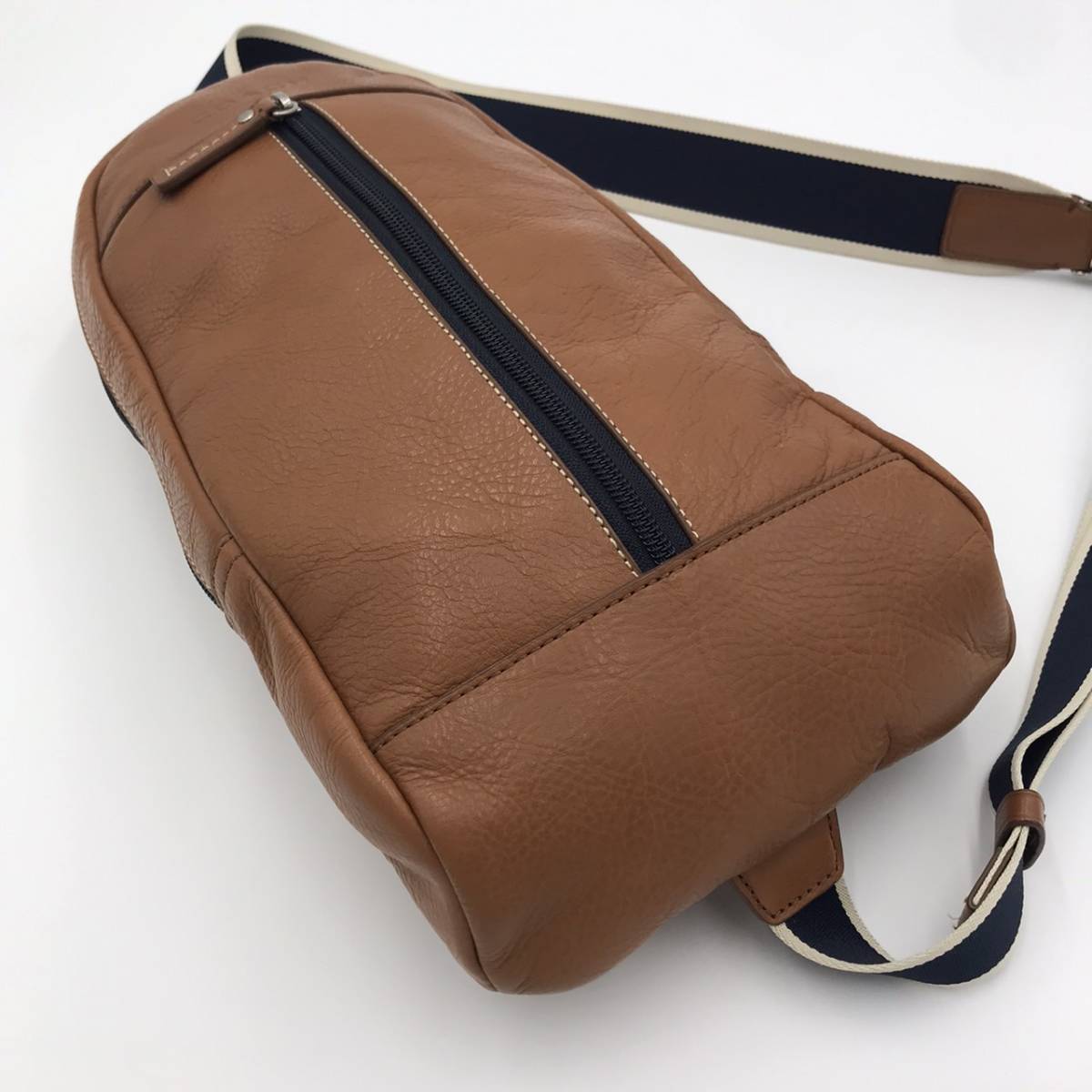 1円 極美品 COACH コーチ F70811 ボディバッグ スリングバッグ