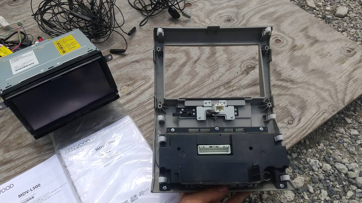 ☆ロック品☆ケンウッド メモリーナビ MDV-S708W DVD CDフルセグ MDV
