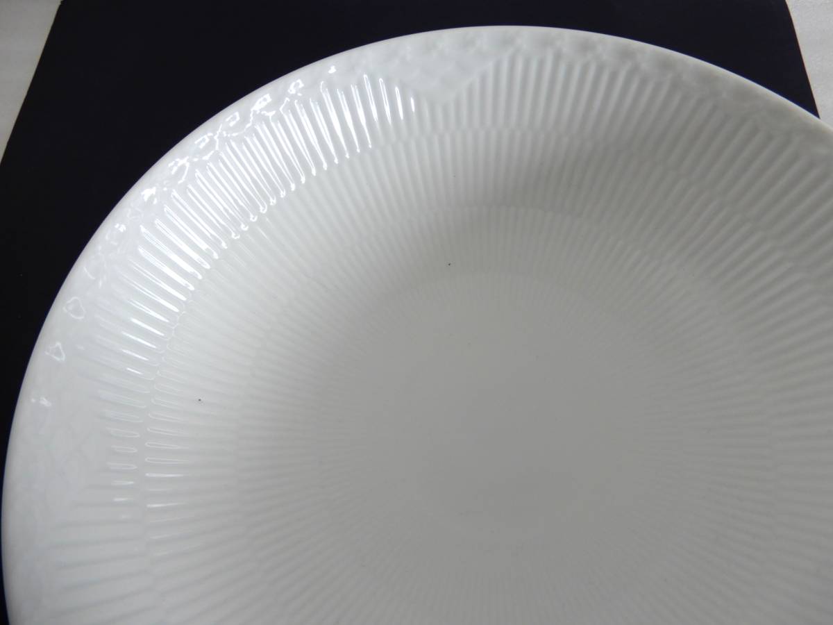 １円～　土曜日sale　■　ロイヤルコペンハーゲン ◆　ホワイトフルーテッド ハーフレース　大鉢　ボウル◆ ロイヤルコペンハーゲン Copenhagen 1円〜 ドリンクお取り寄せ・通販 コペンハーゲンアソートセット Freedom