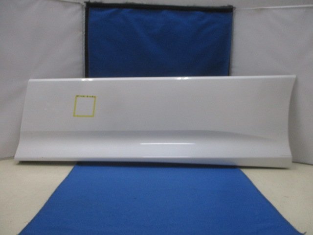 【全国無料，人気】 トヨタ ノア/Si/ヴォクシー/ZS ZRR80W/ZWR80Ｗ 左リアドアサイドパネル/サイドスカート 純正 76906-28160/76916-28120 251360(サイド)｜売買されたオークション情報、yahooの商品情報をアーカイブ公開 - オ トヨタ用