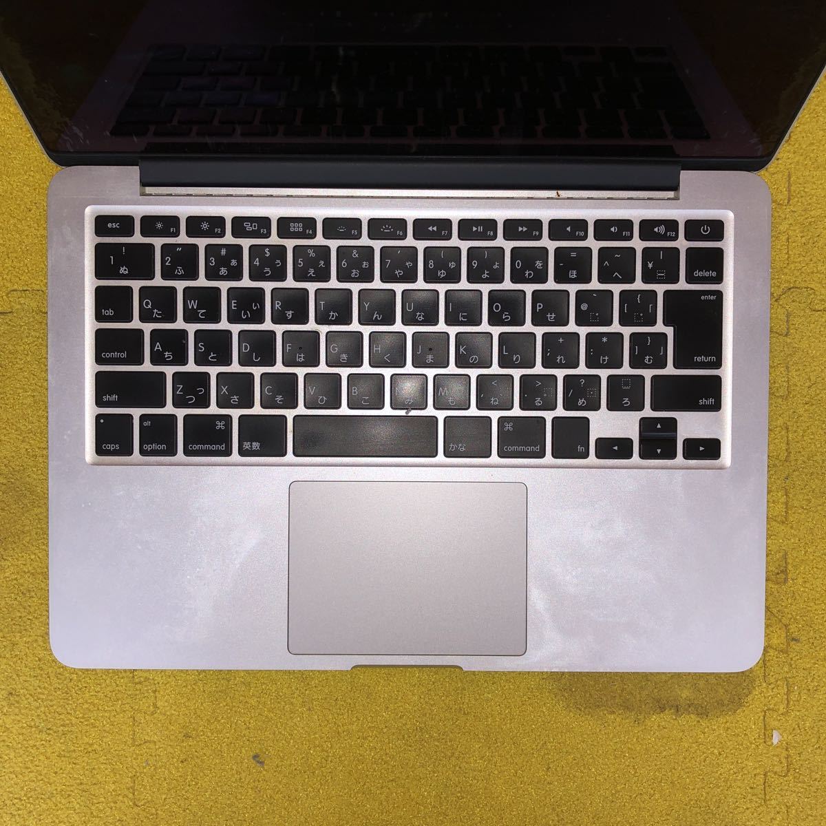 Pro MacBook Apple com: 13-inch 256GB SSD 0 RAM 8GB - Core (4GB 