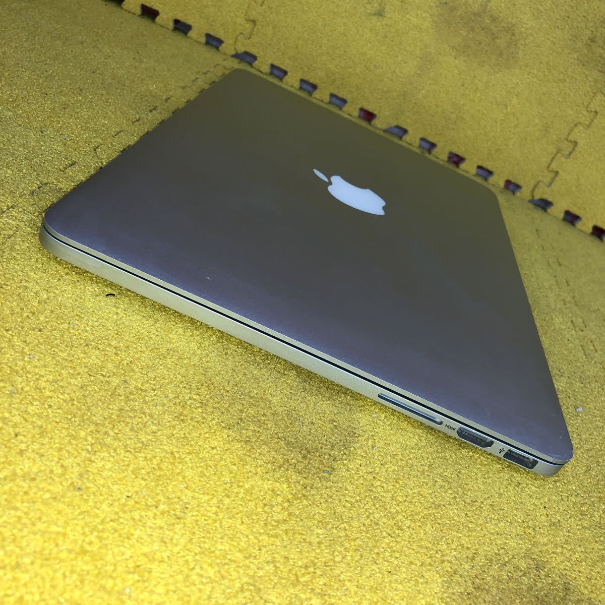 Pro MacBook Apple com: 13-inch 256GB SSD 0 RAM 8GB - Core (4GB 