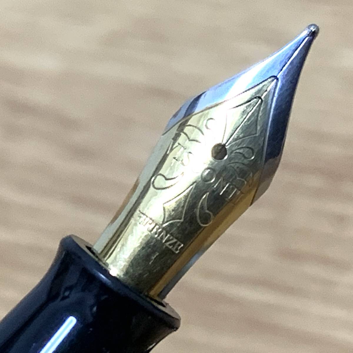 万年筆 ビスコンティ VISCONTI ヴィスコンティ ディヴィーナ