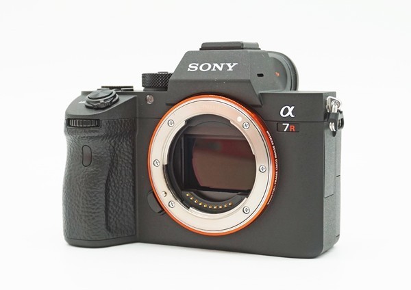 ◇美品【SONY ソニー】α7R III ボディ / シャッター回数：20回 ILCE