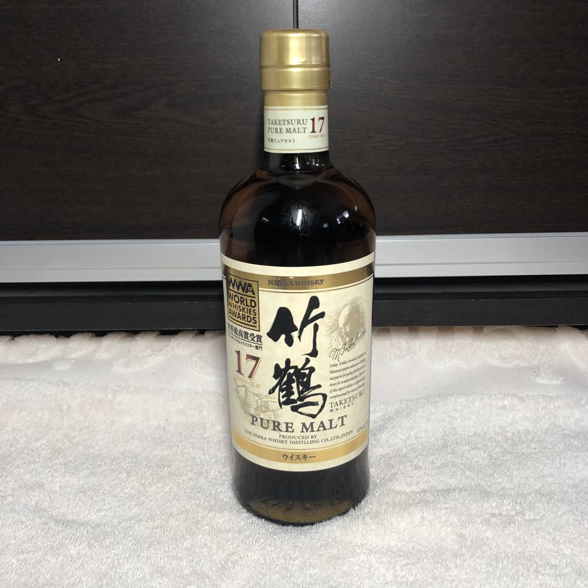 ニッカ ピュアモルト 17年 : 竹鶴 700ml 竹鶴17年 NIKKA - ウイスキー 
