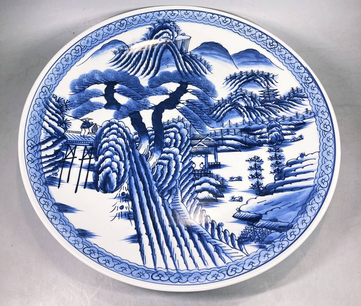 染付 山水図 大皿 骨董品 有田焼 染付山水図大皿 飾皿 鍋島定山 45.5㎝ 鍋島焼 美品 古美術品