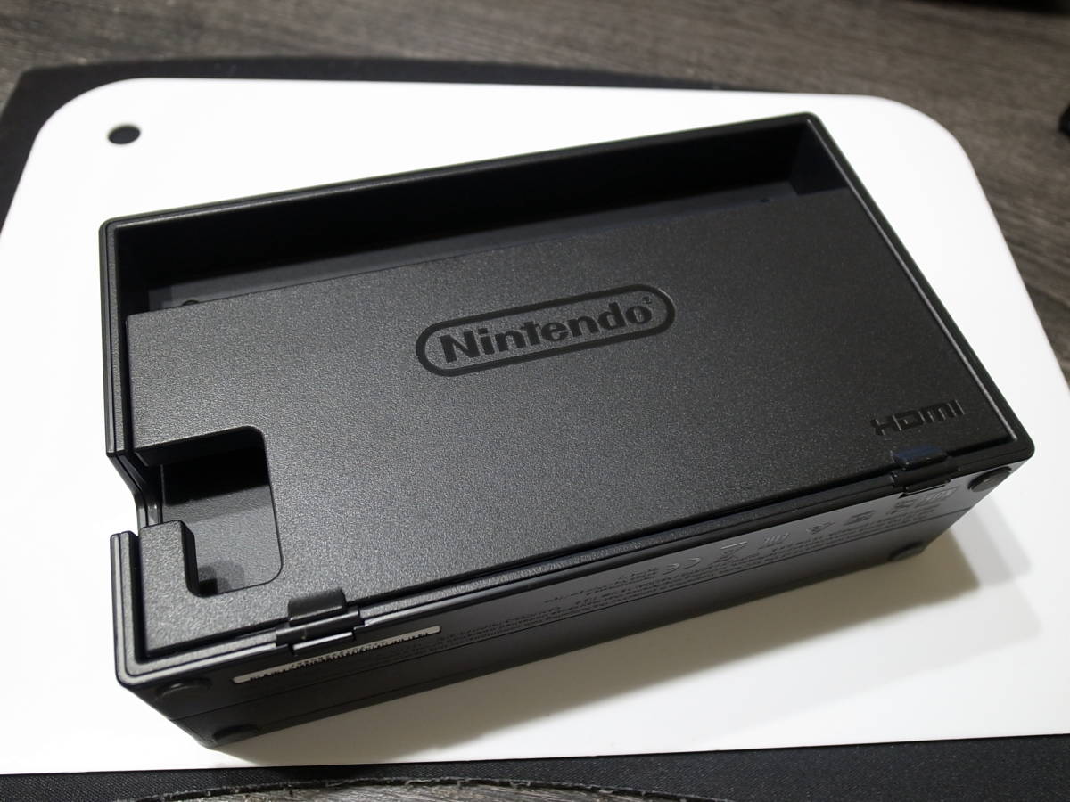 任天堂 NINTENDO SWITCH HAC-001/JOY-CON ブルー・レッド Switch