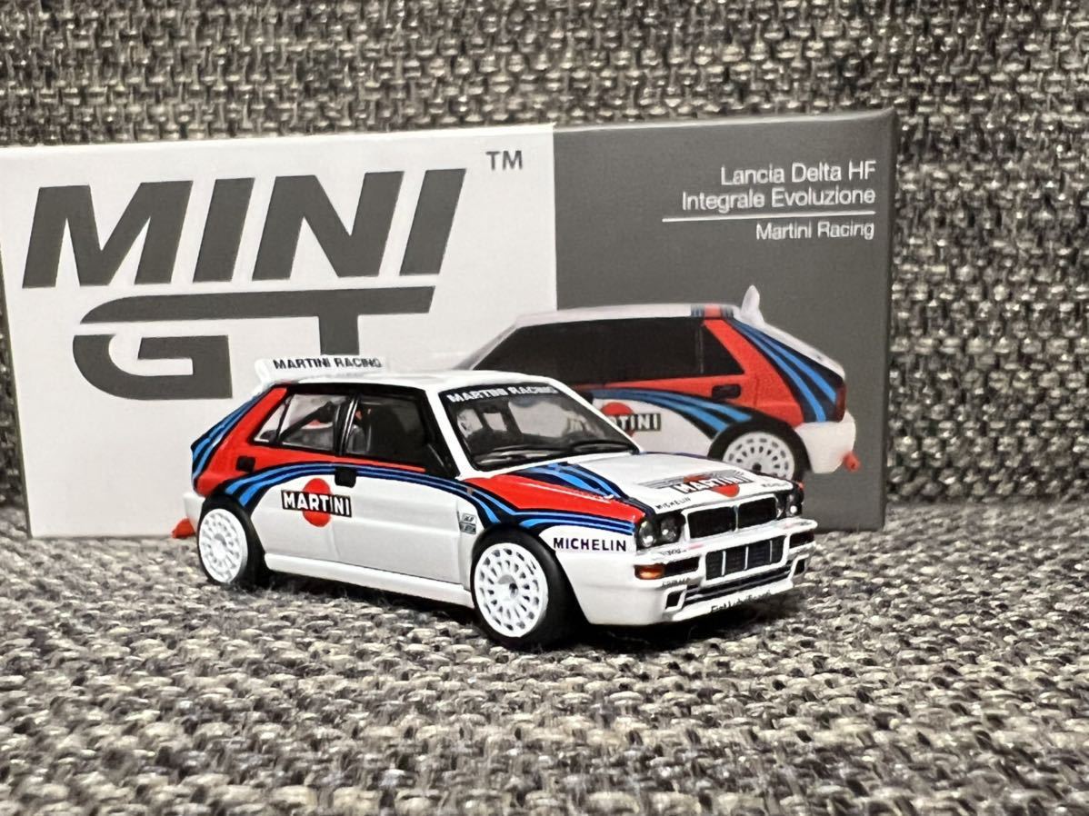MINI GT 1/64 ランチア デルタ HF インテグラーレ エボルツィオーネ 