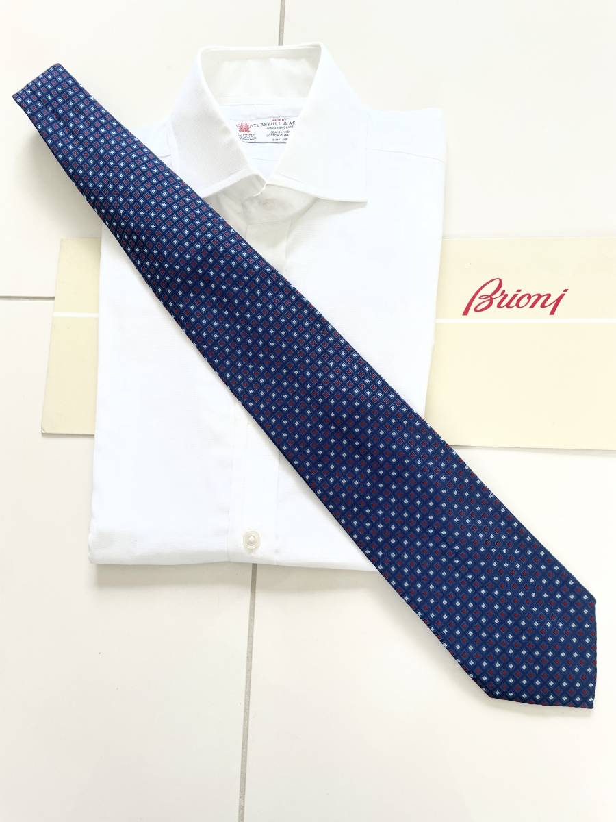 □ 新品 Brioni ブリオーニ 定価 3万3，000円 永久定番 ネイビー