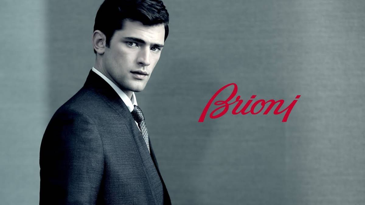□ 新品 Brioni ブリオーニ 定価 3万3，000円 永久定番 ネイビー 