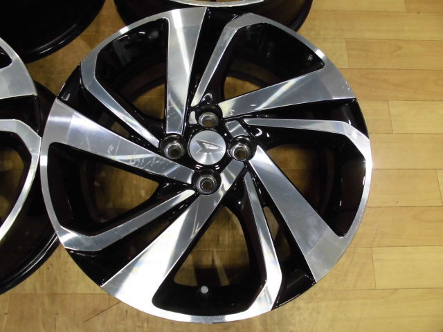 ダイハツ ロッキー 純正ホイール 17インチ 4本 6J4HPCD100+40 ライズ