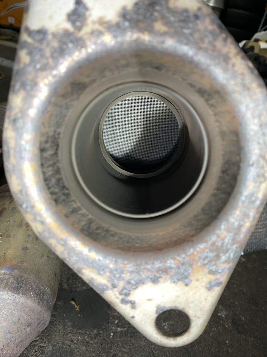 EA6 触媒 GD3 NHW20 プリウス20 ZGE20系(社外品)｜売買された 棚落ち