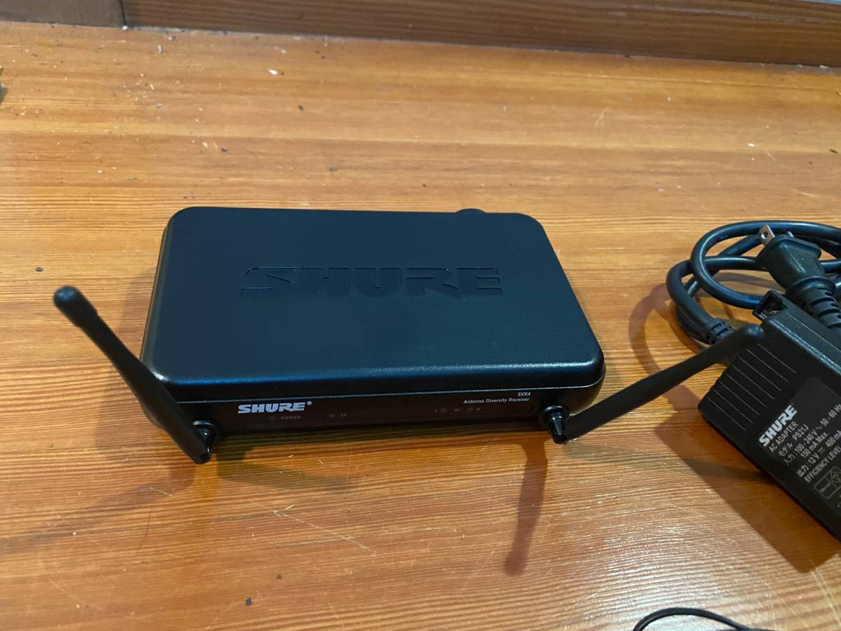 SHURE ワイヤレスマイクSVX-4 ＋コンデンサー型、クリップオン楽器用マイクロホン付き