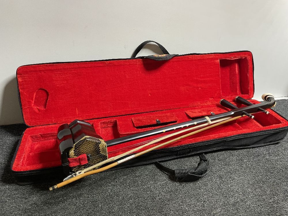 新品，限定SALE 229 中国楽器 二胡 蛇皮 詳細不明 / 弦楽器 黒檀 紫檀(胡弓)｜売買されたオークション情報、yahooの商品情報をアーカイブ公開 - オークファン 胡弓