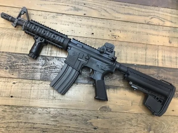 東京マルイ 次世代電動ガン CQB-R ブラックモデル 新品・未開 東京