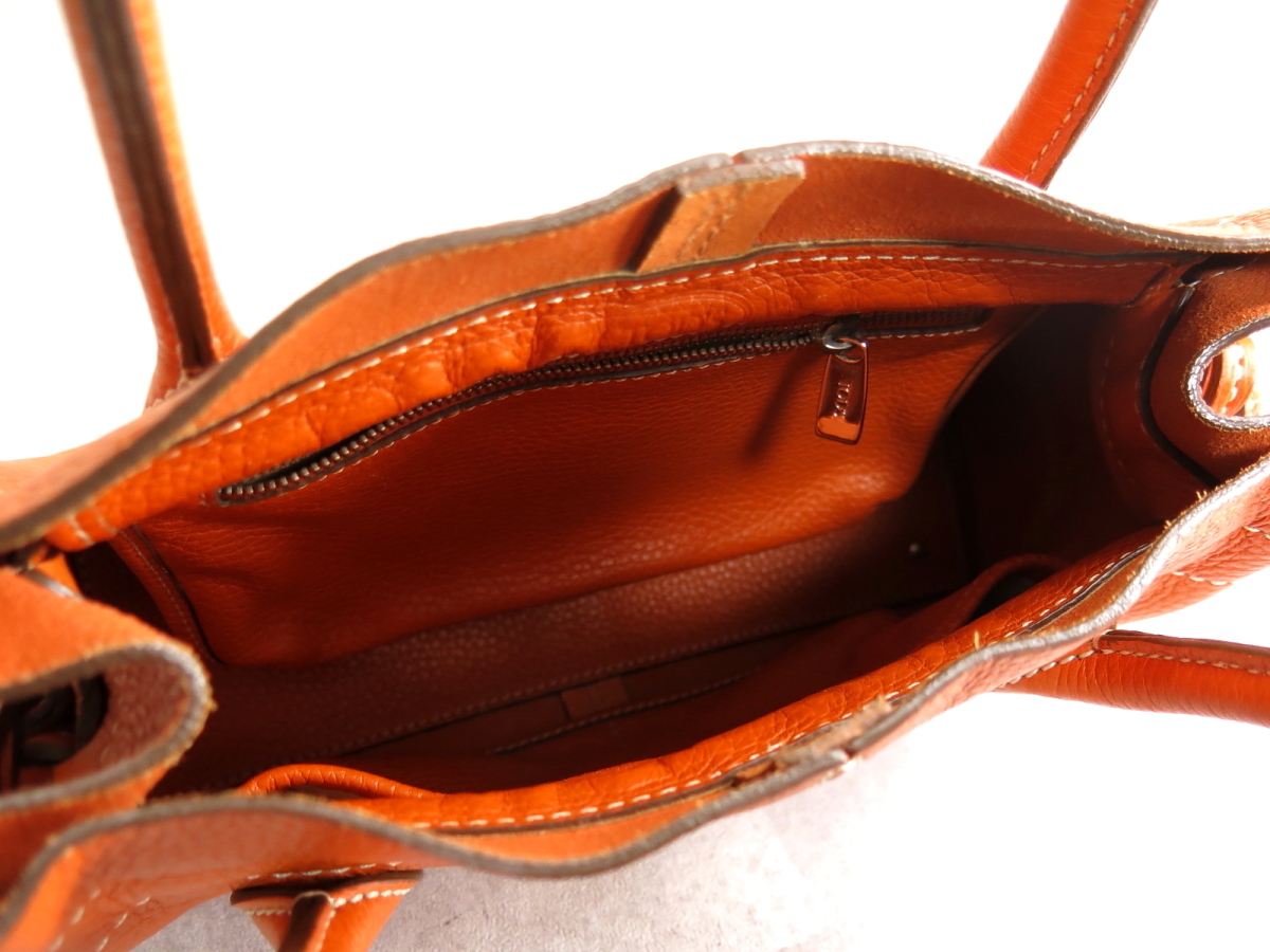 ○未使用○TOD'S トッズ○ニューD○ホワイトステッチ○ロゴ型押し