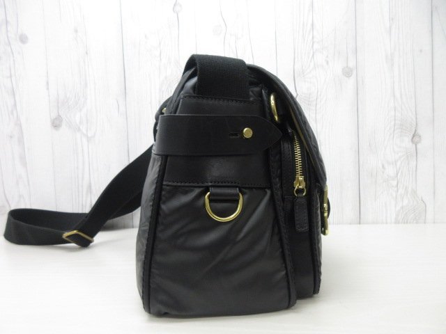 WORLD ハンティングワールド 極美品 HUNTING 極美品HUNTING ショルダー