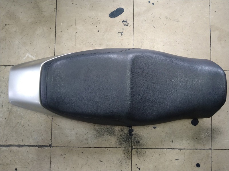 バイク HONDA GB250クラブマン純正シート